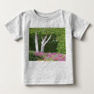 Zwischen Rosa und Grün Baby T-shirt