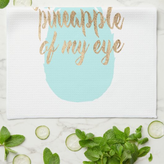 Zwischen Rot I Geschirrtuch (Gefaltet)