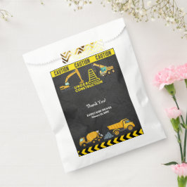 Zwischenwand im Bau Kinderdusche Geschenktütchen