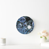 Zwölf magische Pilze auf Vollmond Runde Wanduhr (Zuhause)