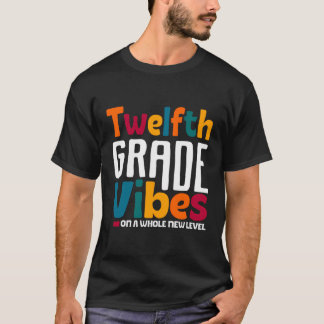 Zwölfte Grade Vibes Vintag 1St Day School Team 12 T-Shirt