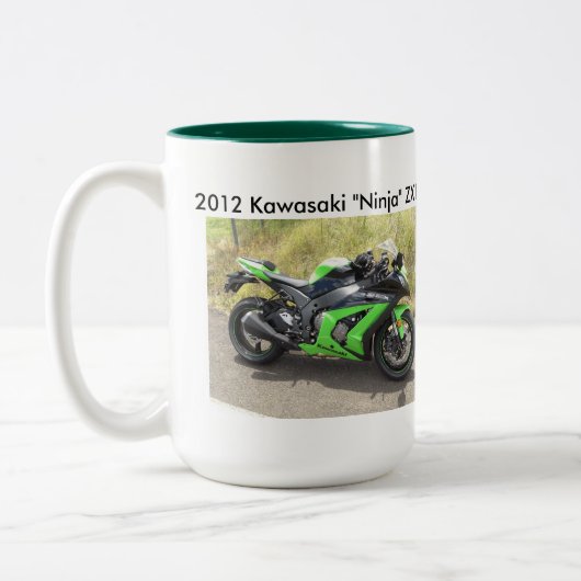 ZX10R Wheelie hinter Gixxer Zweifarbige Tasse (Links)