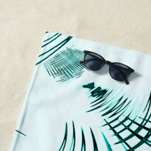 Zyanisch-gekrümmte Spur auf hellem Hintergrund Strandtuch (Beispiel)